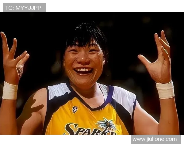 亚洲历史第一篮球明星的传奇与影响力探讨