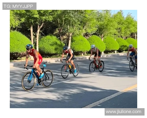 挑战自我极限勇闯铁人三项游泳骑行跑步三重考验之路